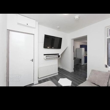 House @ Queens University Μπέλφαστ Εξωτερικό φωτογραφία